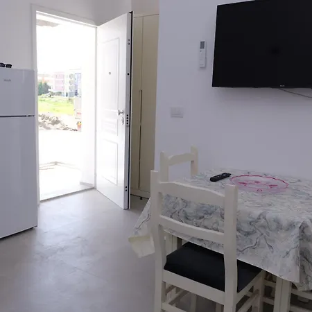 Beninet Apartments In Golem Beach Apartment *